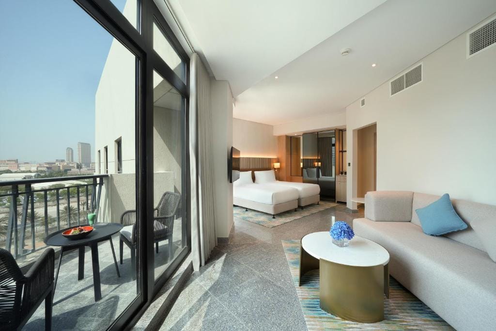 Arabian Park Dubai, an Edge by Rotana Hotel — 2