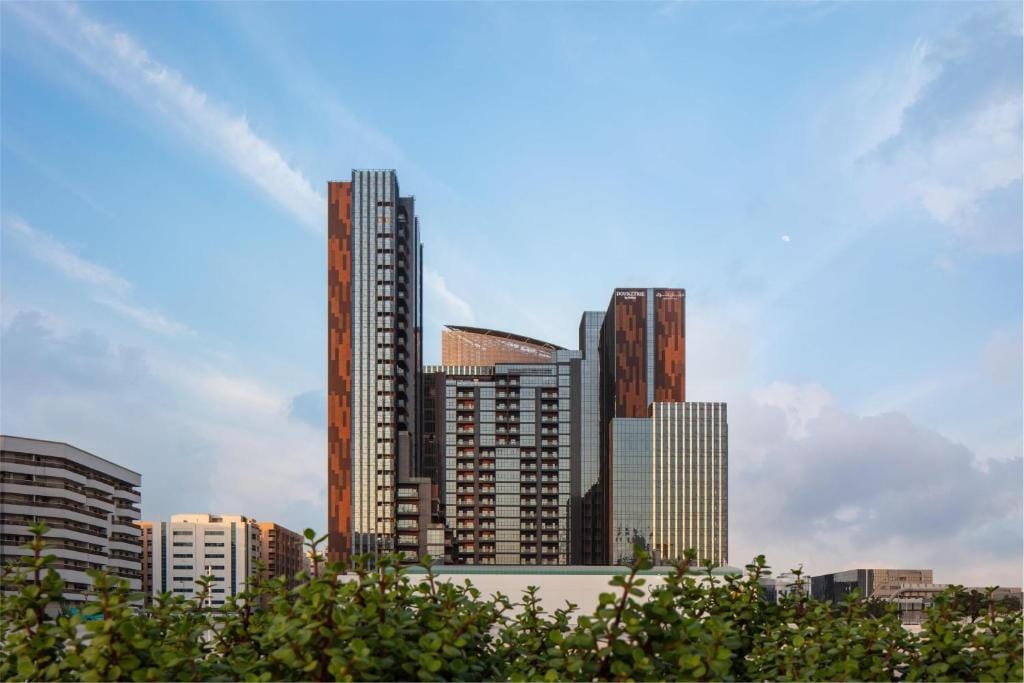 DoubleTree by Hilton Dubai M Square Hotel & Residences — 1