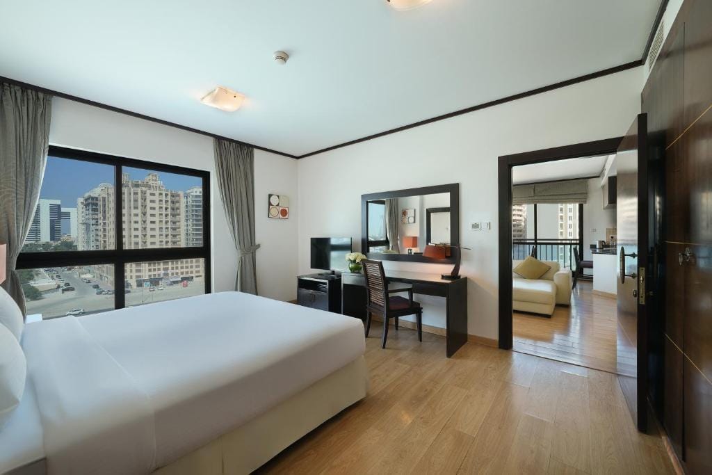 Park Apartments Dubai, an Edge By Rotana Hotel — 2