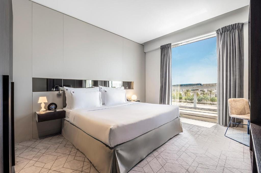 Studio M Arabian Plaza Hotel & Hotel Apartments — 2