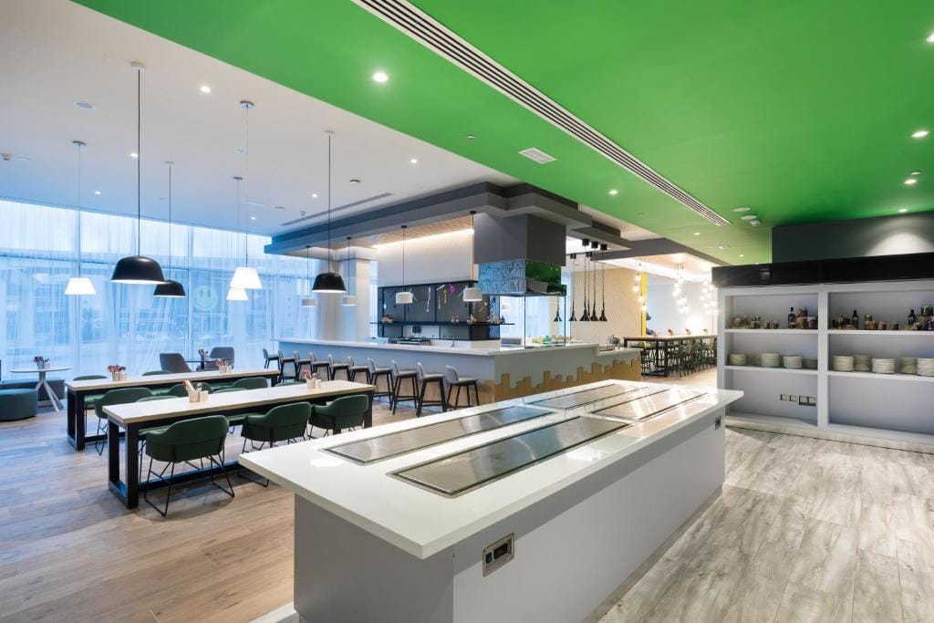 Studio M Arabian Plaza Hotel & Hotel Apartments — 5
