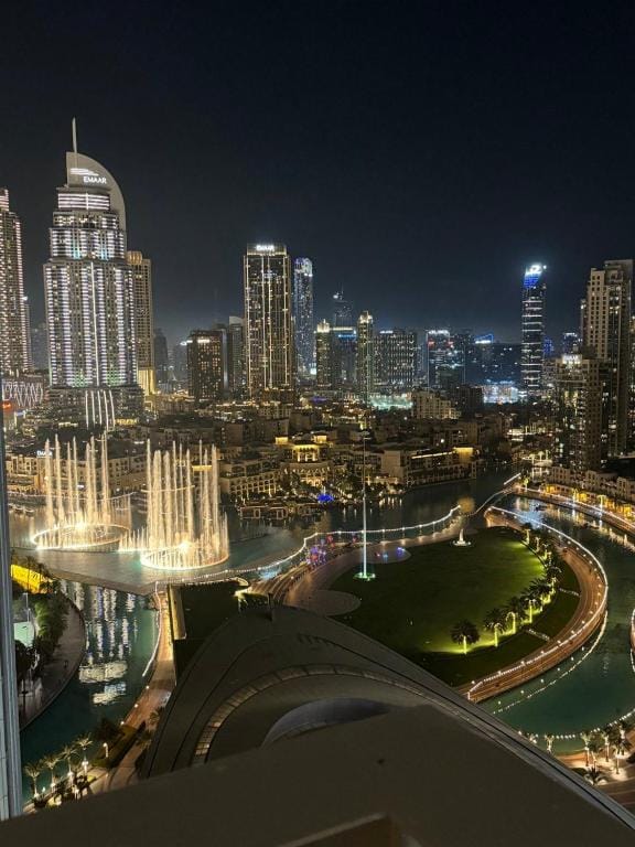Downtown,Fountain view, nearBurj Khalifa,3 minutes walk to Dubai Mall — 1