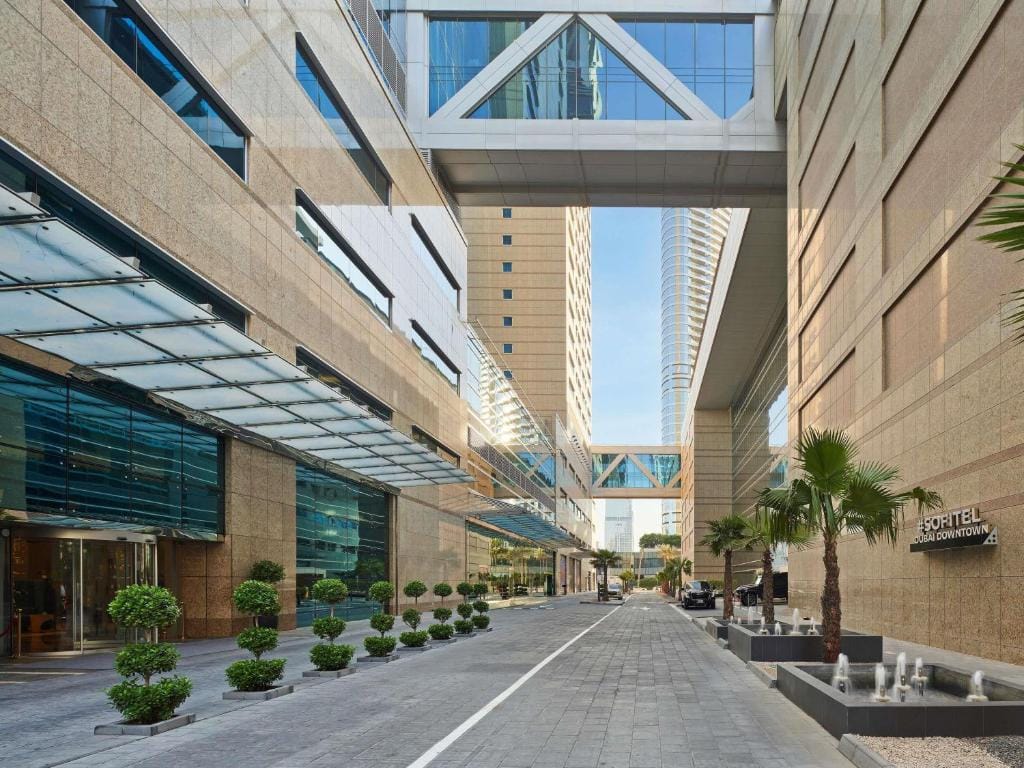 Sofitel Dubai Downtown — 3