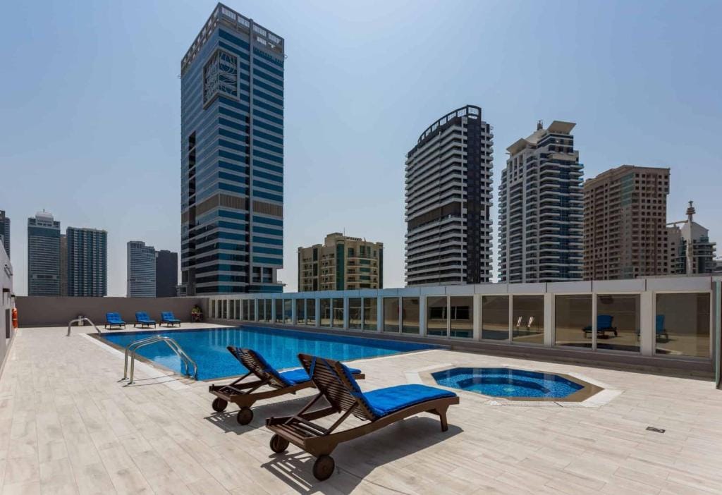 Dubai Marina,JBR -Luxurious 2 BR King Suite — 3