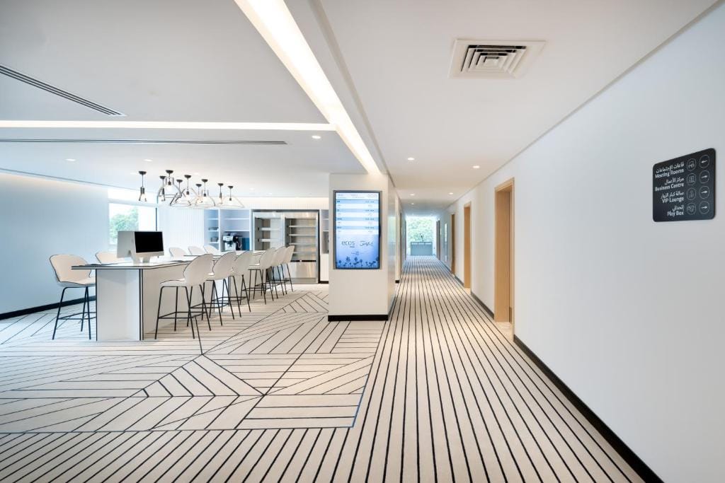 Ecos Dubai Hotel at Al Furjan — 5