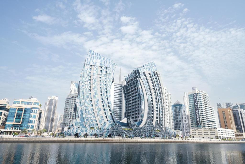 Lusso Hometels J One Apartments Business Bay — 1