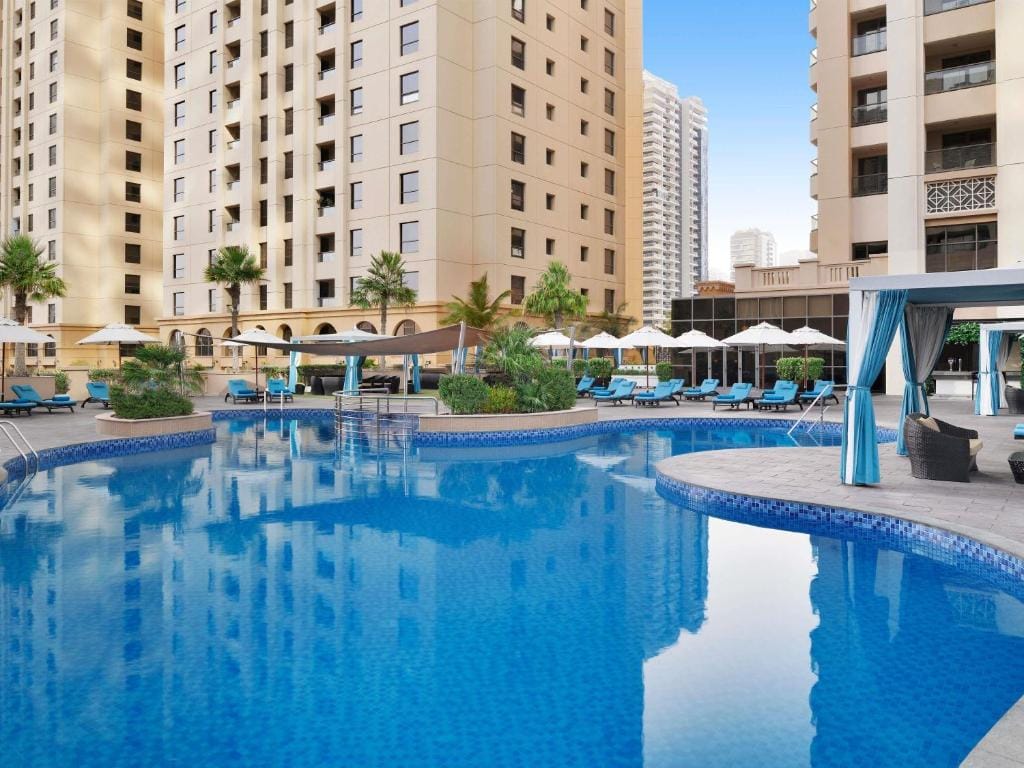 Mövenpick Hotel Jumeirah Beach — 1