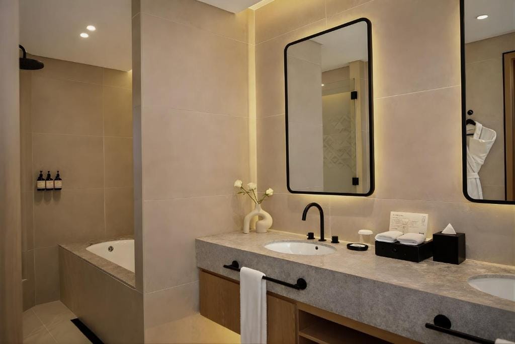 The H Dubai — 5