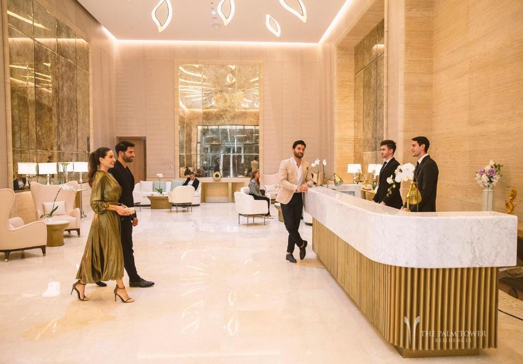 Ultra Luxury Palm Tower with Shared Hotel Facilities — 5