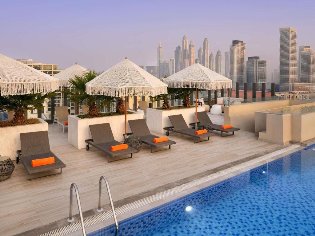 Adagio Premium The Palm — 5