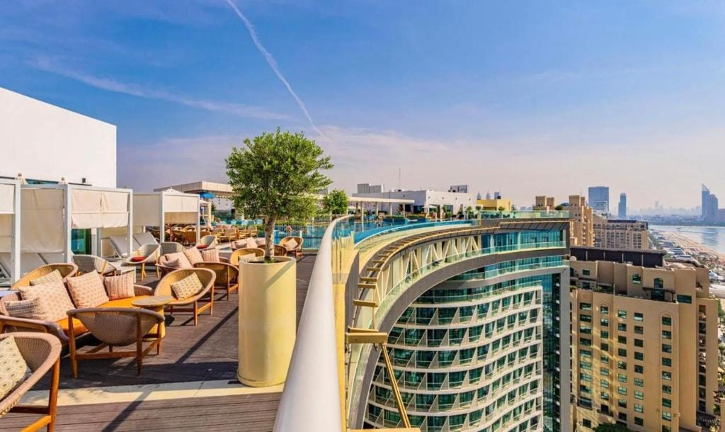 Luxury Studio Palm Jumeirah Infinity Pool and Beach — 3