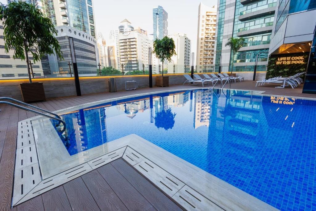 Golden Tulip Media Hotel — 4