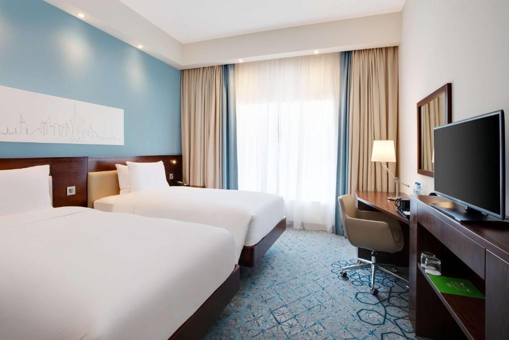 Hampton By Hilton Dubai Al Barsha — 4