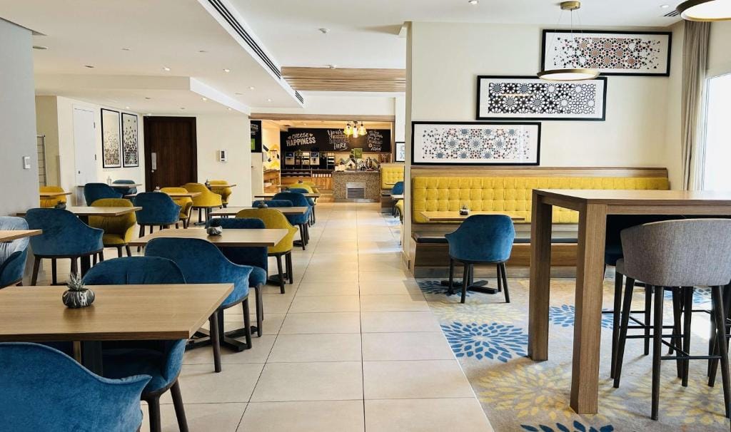 Hampton By Hilton Dubai Al Barsha — 5