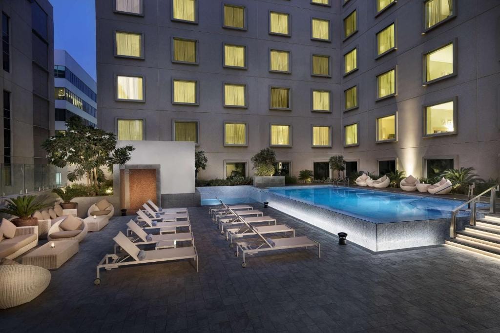 Hilton Garden Inn Dubai, Mall Avenue — 4