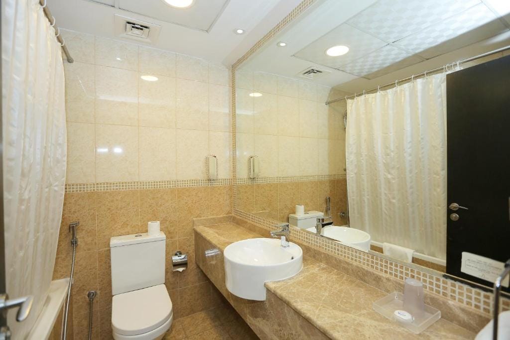Ivory Grand Hotel Apartments — 2