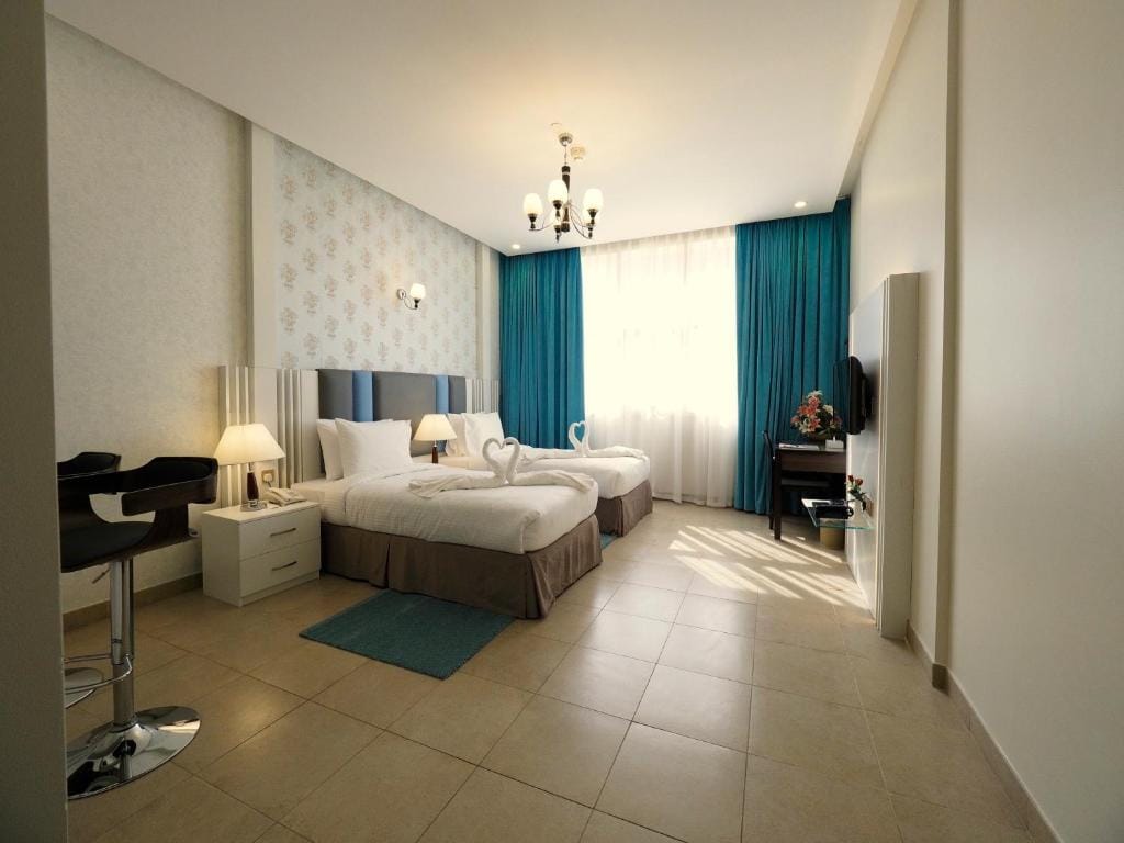 Skylark Hotel Apartments AL Barsha — 2