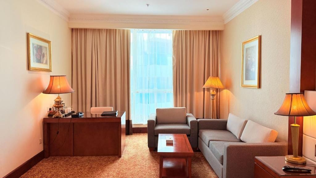Sunday Hotel Al Barsha Dubai Mall of the Emirates Formerly Grand Excelsior Al barsha — 4