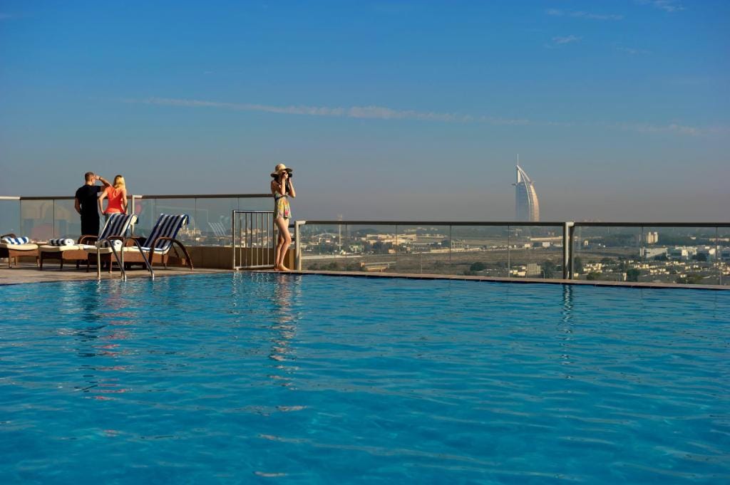 Two Seasons Hotel & Apartments — 3
