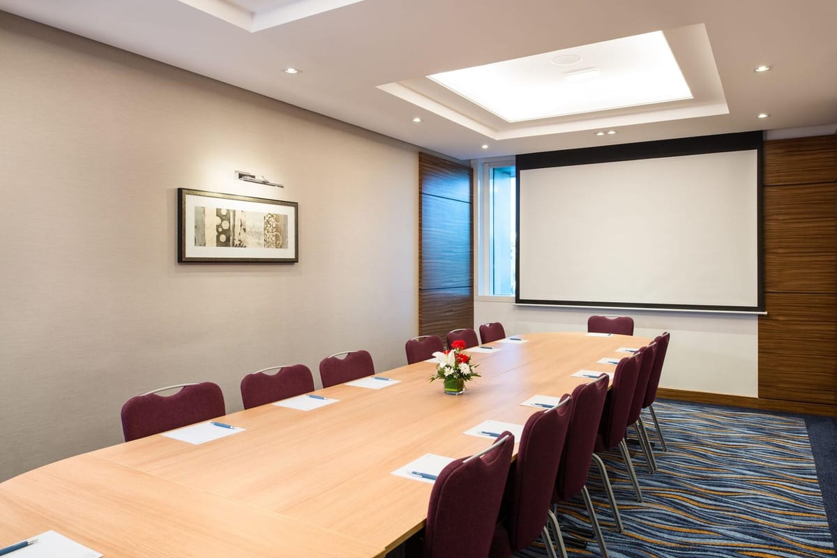 Four Points by Sheraton Bur Dubai — 5