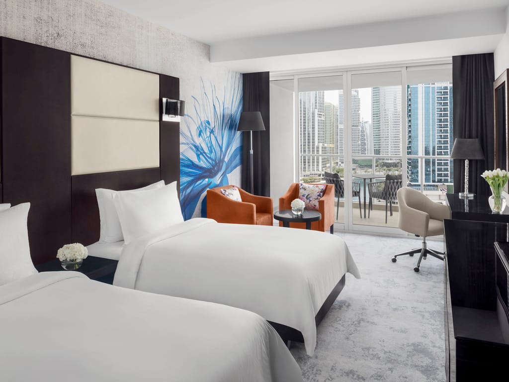 Mövenpick Jumeirah Lakes Towers — 5