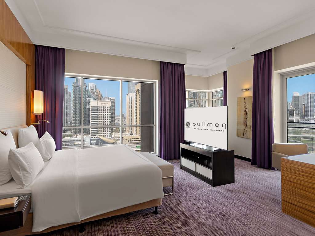 Pullman Dubai Jumeirah Lakes Towers - Hotel & Residence — 1