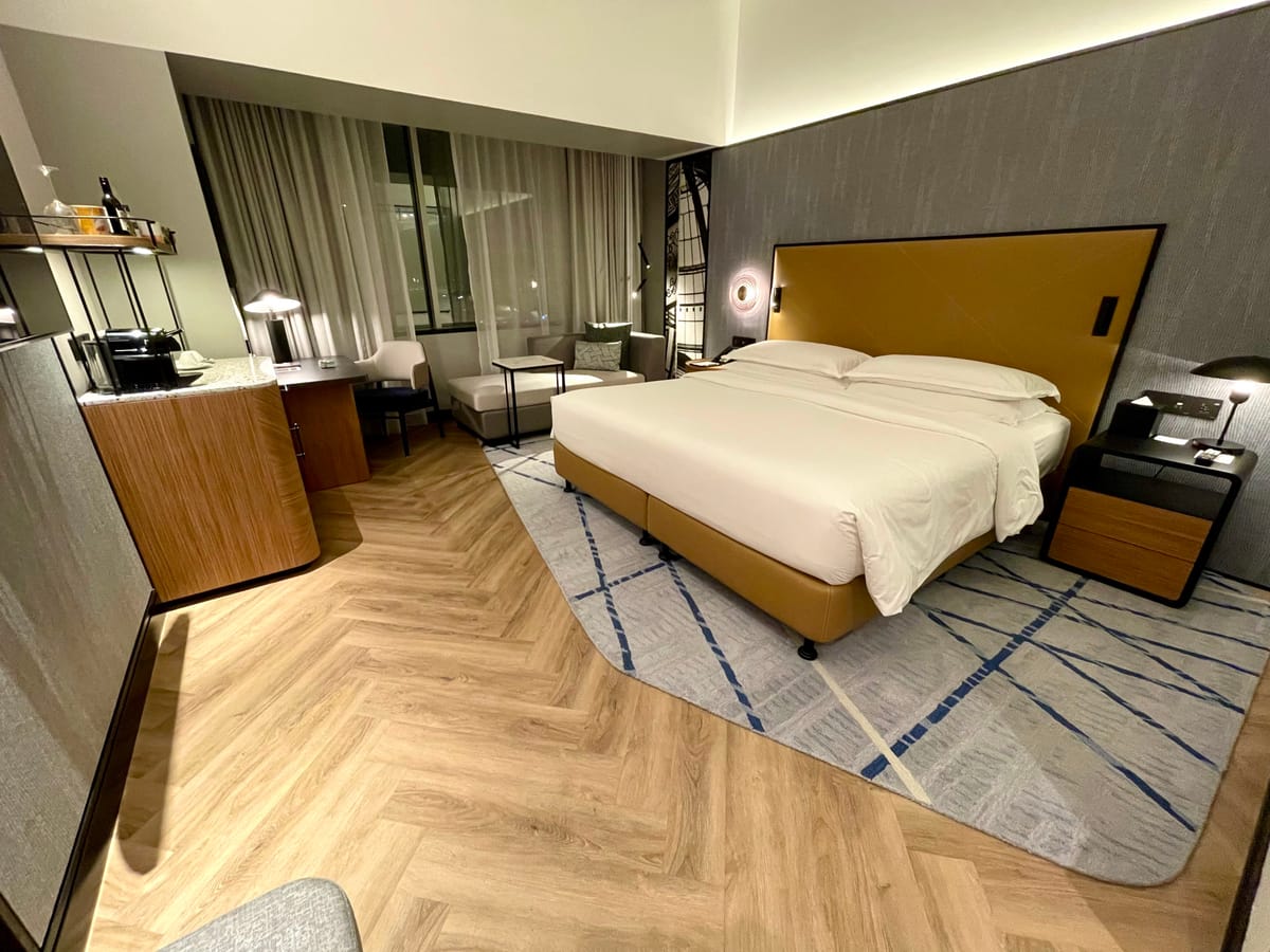 Sheraton Mall of the Emirates Hotel, Dubai — 1